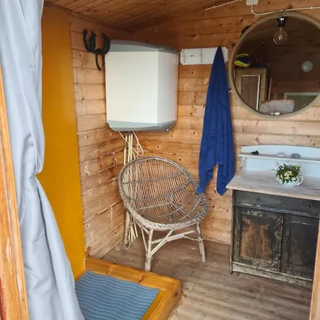 Villa Vaestanro Skaergardsstuga Pa Egen Oe Med Batskjuts *