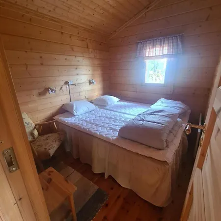 Vaestanro - Avskild Pa En Oe Med Bastu Villa