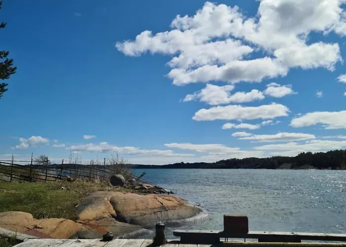 Västanro Skärgårdsstuga På Egen ö Med Båtskjuts